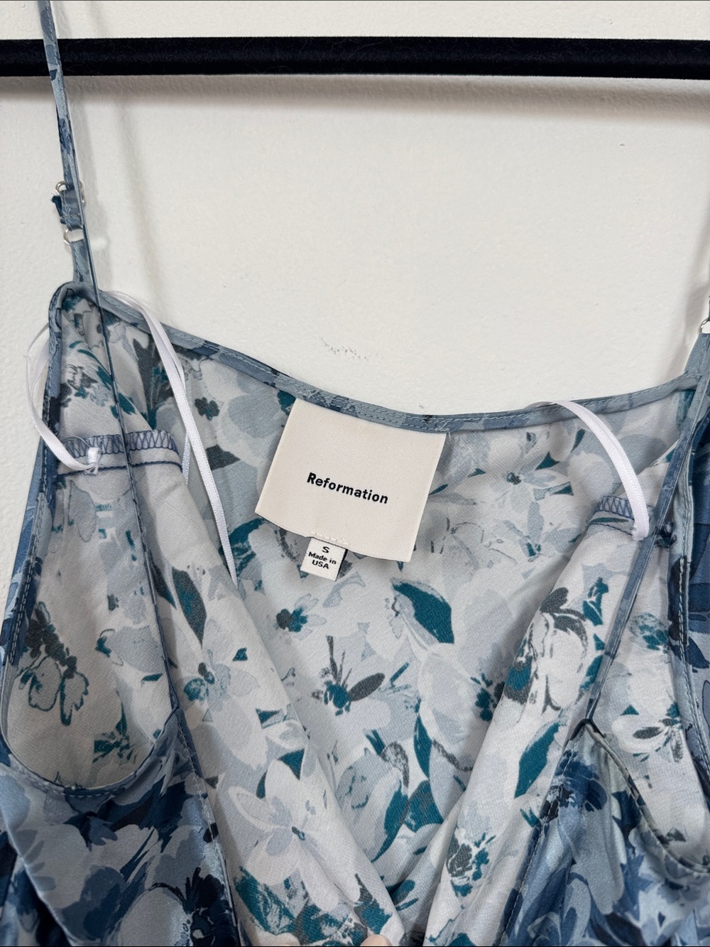 REFORMATION Parma Silk Dress In Bliss - Picture 4 of 5
